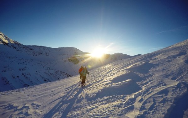 skiing